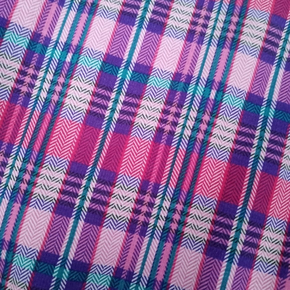 Girls Sherpa Lined Plaid Hoodie - Picture 10 of 10